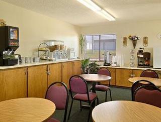 Hotel Super 8 By Wyndham Butler Esterno foto