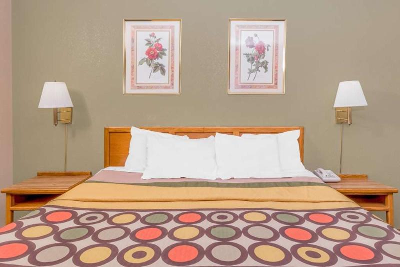 Hotel Super 8 By Wyndham Butler Esterno foto