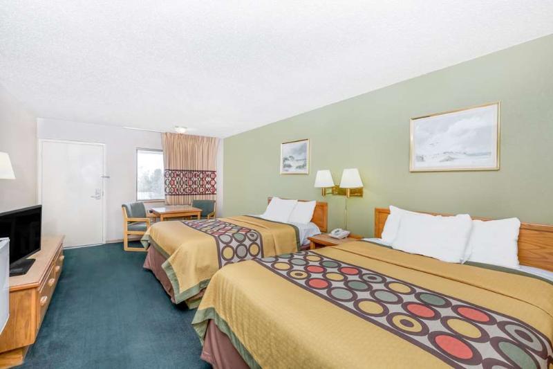 Hotel Super 8 By Wyndham Butler Esterno foto